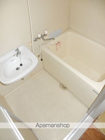 コーポラス高島新屋敷の内装写真