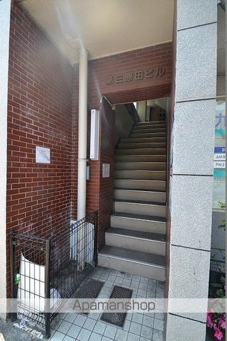 第3原田ビルの玄関写真