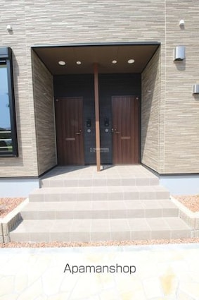 ルフレ[2LDK/59.58m2]のエントランス1