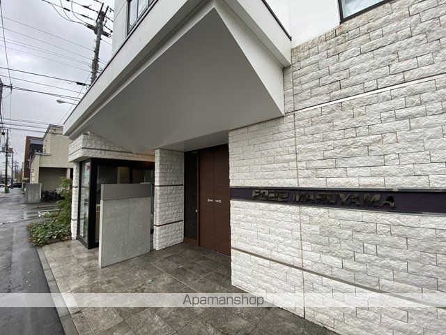 F022円山の玄関写真
