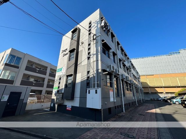 ステージドアの外観写真