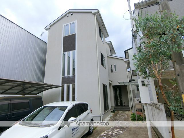伏見区舞台町貸家の外観写真