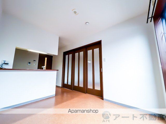 フォブール三笠IIIの内装写真