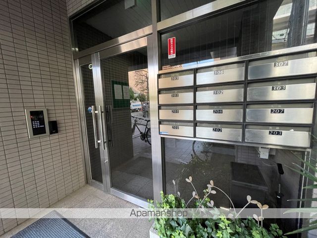 エルヴィゴール西宮北口の玄関写真