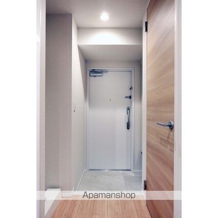 Ａｌｐｈａ　Ｐｒｉｍｅ東陽町[1K/26.34m2]の玄関