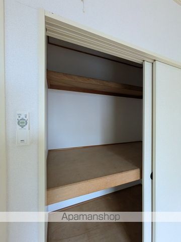 レピュート川合の内装写真