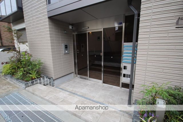 アルス豊中IIの玄関写真