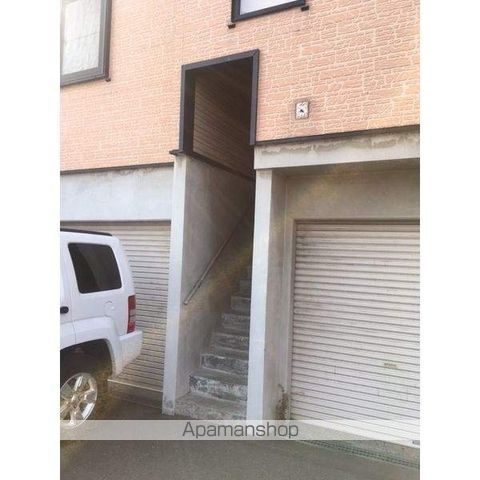 ホワイトストーンの玄関写真