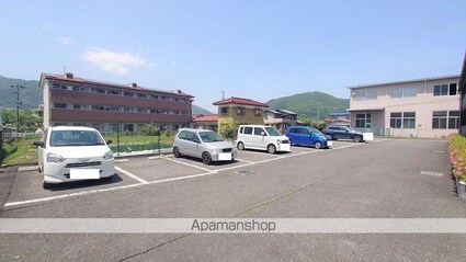 レオパレス平出[1K/23.18m2]の駐車場1