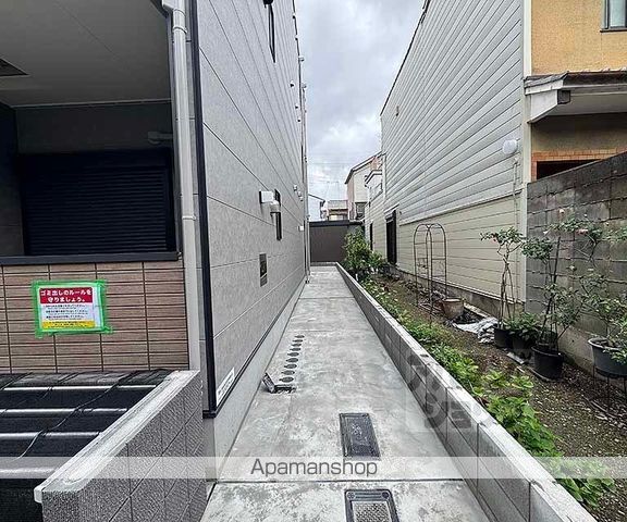 サンテラス二条の玄関写真