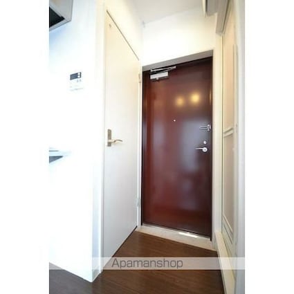 デコズキャッスル赤坂[1R/12.2m2]の玄関1