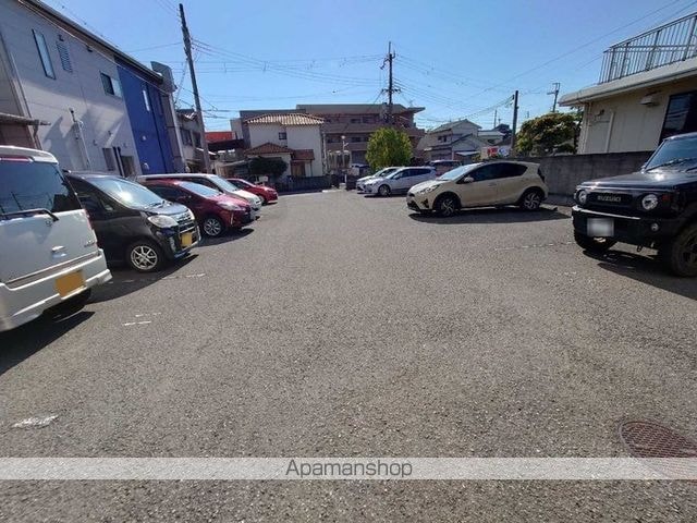 和歌山県和歌山市木ノ本[1LDK/33.39m2]の駐車場5