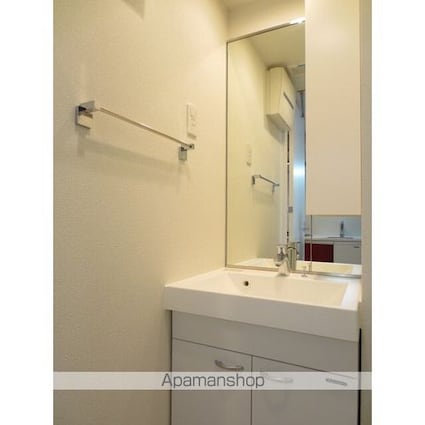 東京都渋谷区幡ヶ谷２丁目[1K/22.62m2]の洗面所