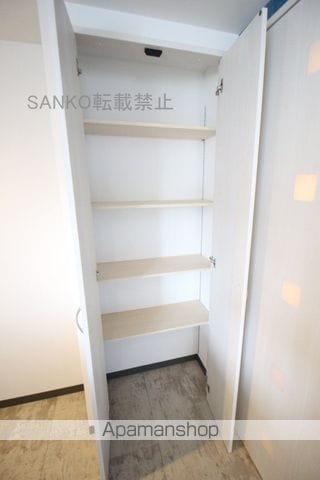 RAISINの内装写真