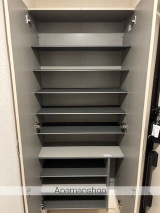 ＣｏｕＲ１８高宮Ｗ[1LDK/41.94m2]の玄関