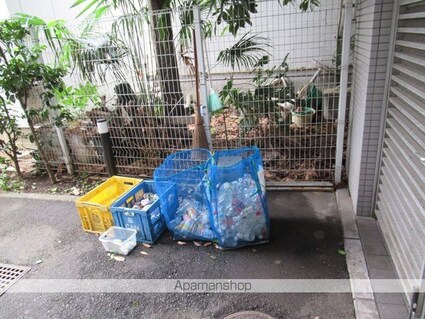 東京都中野区中野３丁目[1K/26.53m2]の共用部3