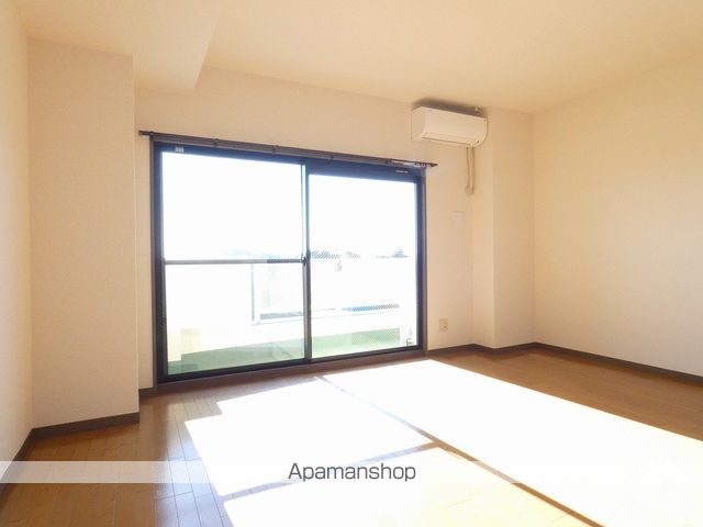 ライフ第5マンション大平台の内装写真