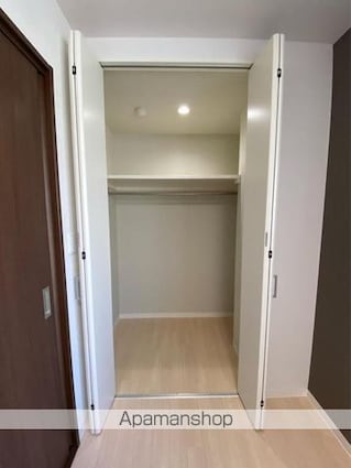 プレミール亀岡[1LDK/35.19m2]の収納