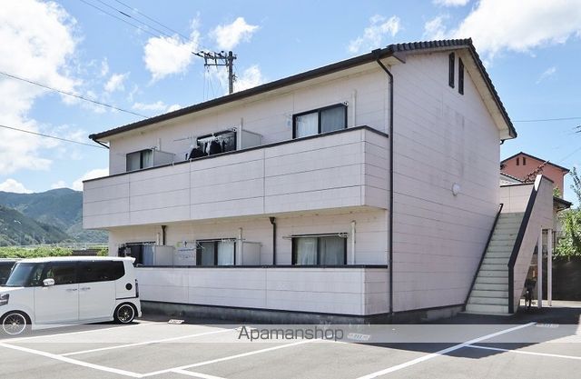 メゾン美濃田E棟の外観写真