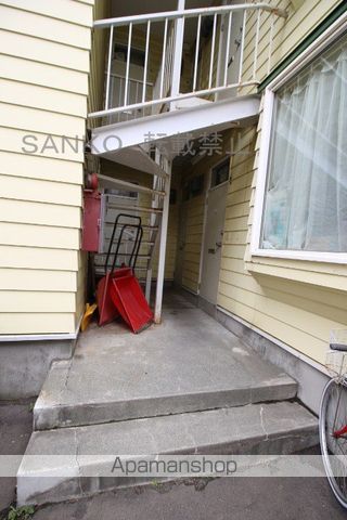 キャメロットIの玄関写真