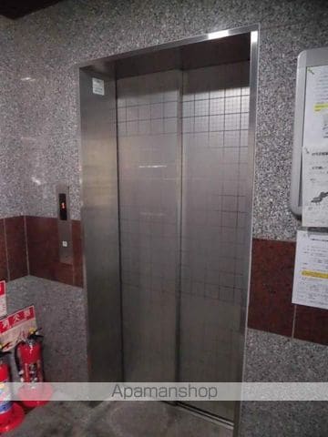 シャルマン藤ヶ丘の玄関写真