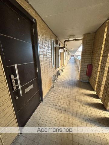 シェリールの玄関写真