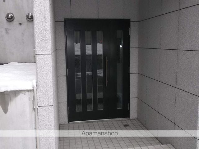 アゼリア札幌東の玄関写真