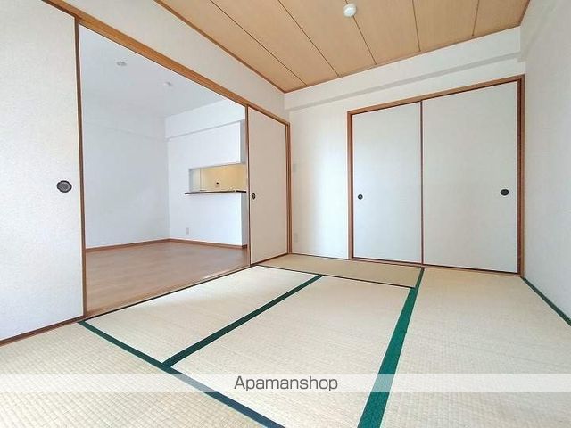 イーストヴィレッジ宮の前の内装写真