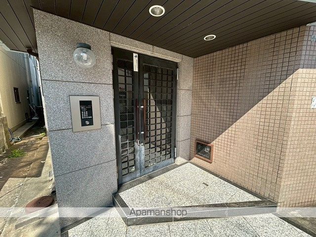 サンパークIIの玄関写真