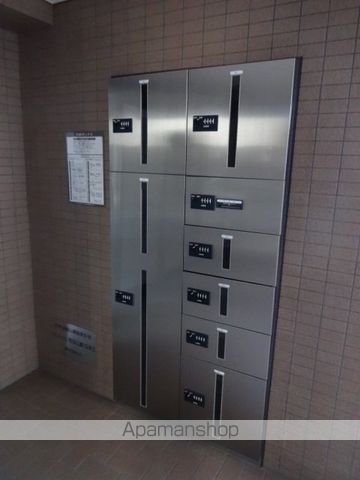 MANSION KURODA南8条IIの玄関写真
