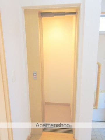 浜松市中央区 2階建 築16年の内装写真