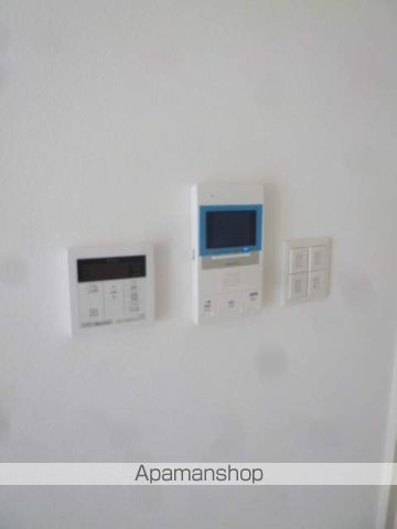 リアレクト白壁の内装写真