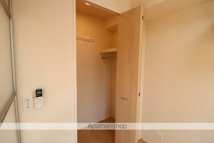 ロイヤルガーデン　ソラーナ[1LDK/40.38m2]の収納