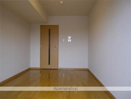 ルーブル中野弥生町[1K/20.25m2]のリビング・居間