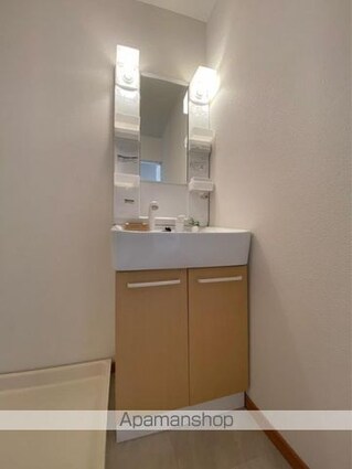 ファミール木村[1LDK/49.31m2]の洗面所