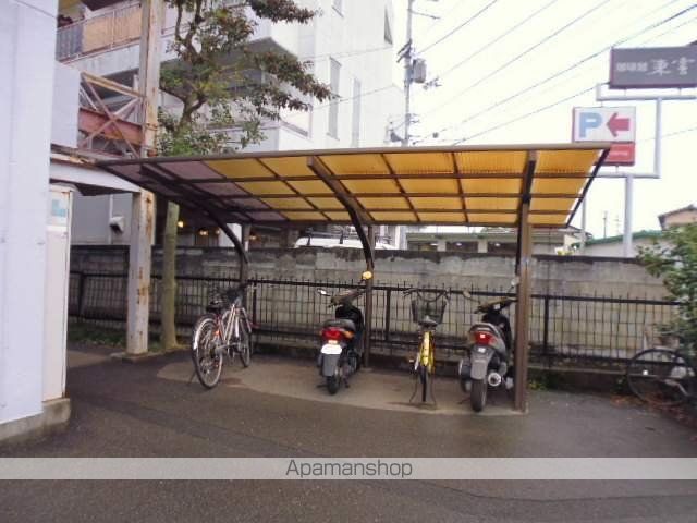ハイツ紫の外観写真