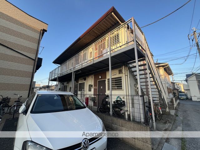 新妻ハイツの外観写真
