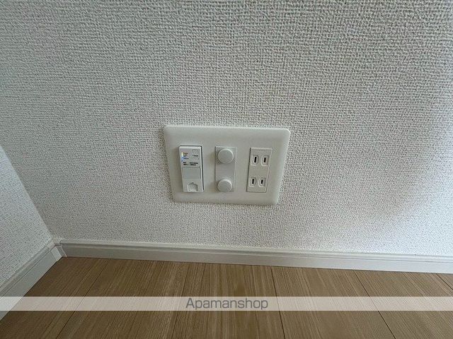 クローバー・レジデンス城東放出の内装写真