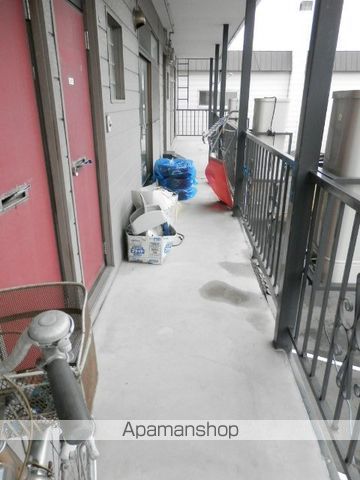 小川コーポの玄関写真