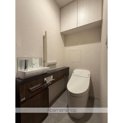 ブランズ本郷[2LDK/74.74m2]のトイレ