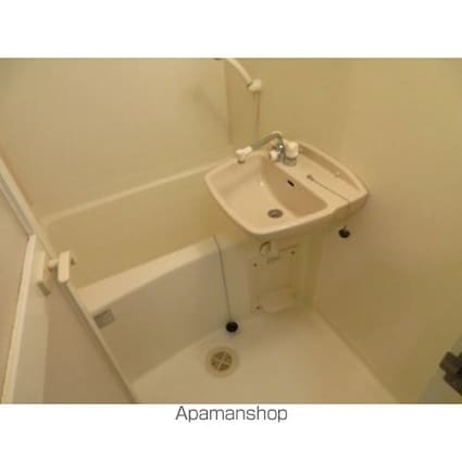 アヴェニール高井戸[1K/20m2]のバス