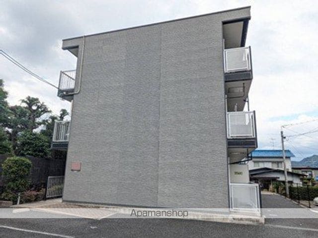 レオパレス東久保の外観写真