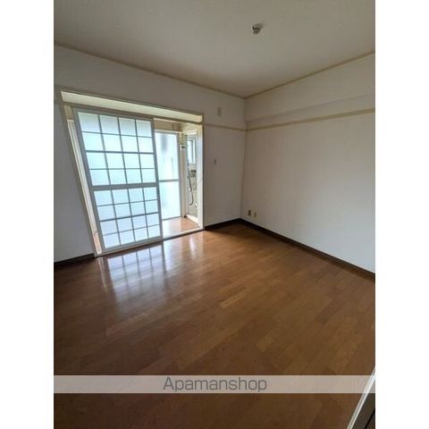 教興寺マンションの内装写真