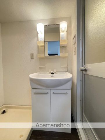 丸新ハイツの内装写真