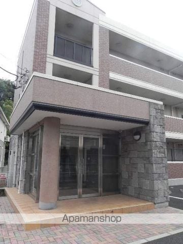 アルファマの玄関写真