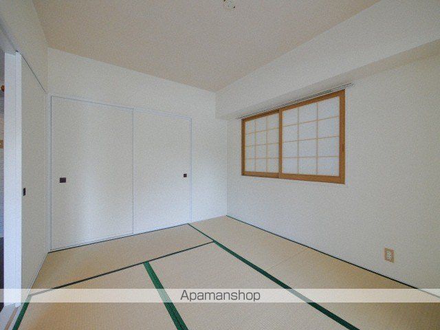 リベルティ大通の内装写真