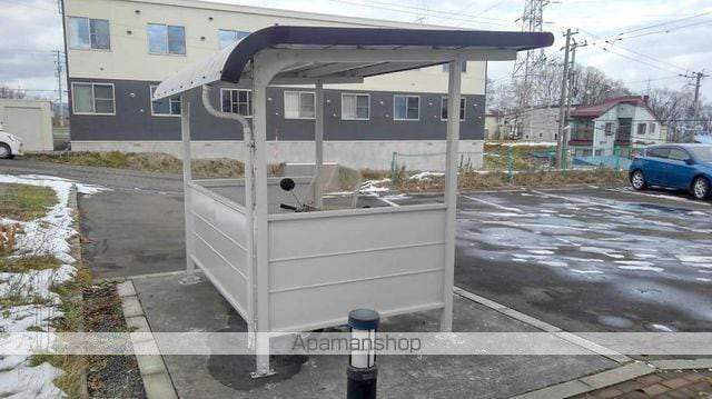 レオパレスFARM光IIの玄関写真