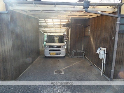 衣干４丁目６－１・２号貸家[2DK/43m2]の駐車場