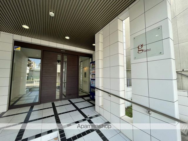 GLANZの玄関写真