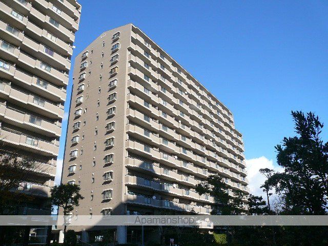 野村三好ヶ丘ヒルズ四番館の外観写真